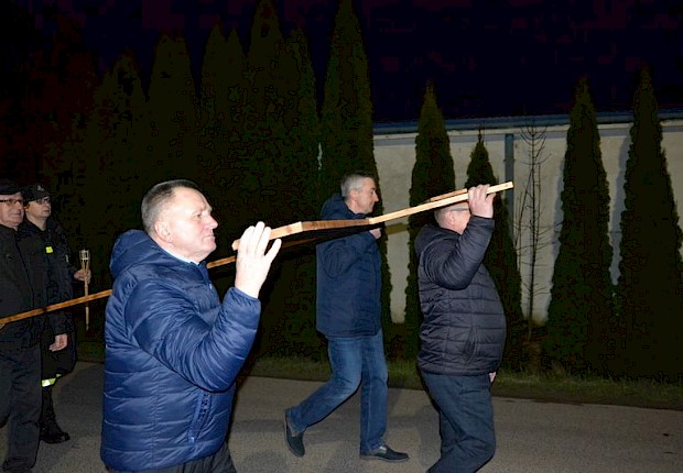 Parafialna droga krzyżowa