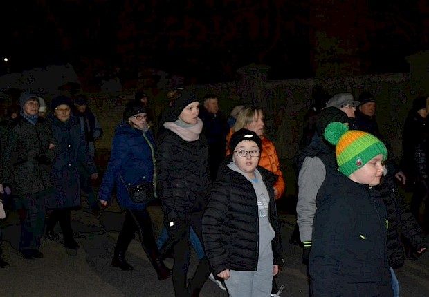 Parafialna droga krzyżowa