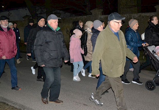 Parafialna droga krzyżowa