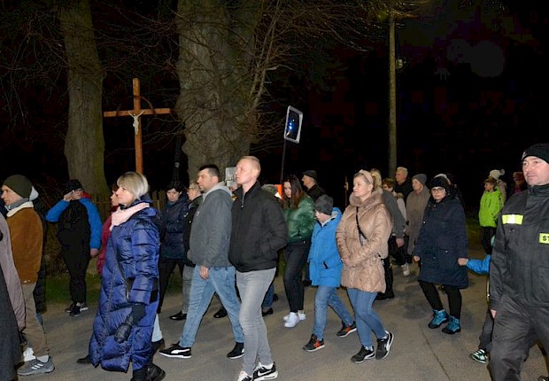 Parafialna droga krzyżowa