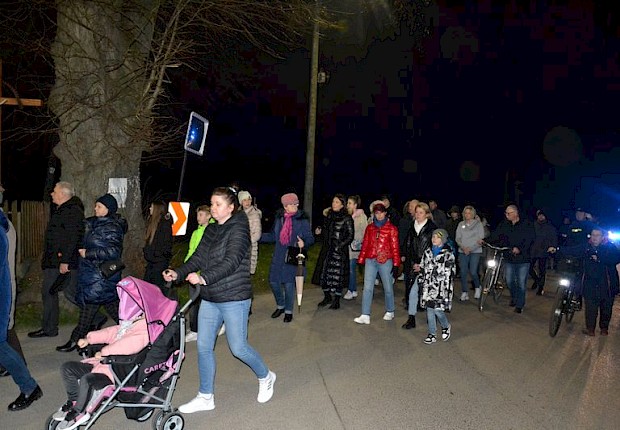 Parafialna droga krzyżowa