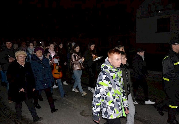 Parafialna droga krzyżowa