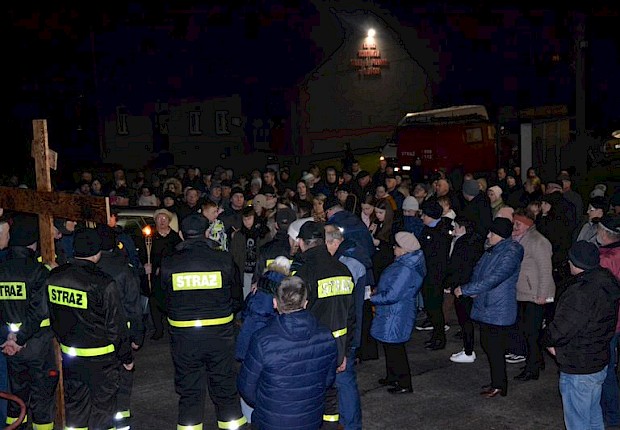 Parafialna droga krzyżowa