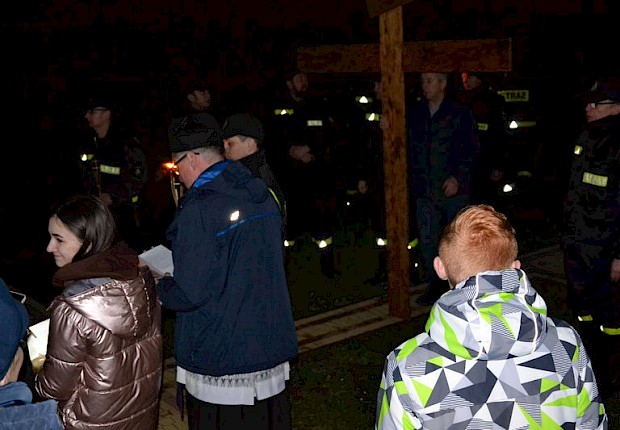 Parafialna droga krzyżowa