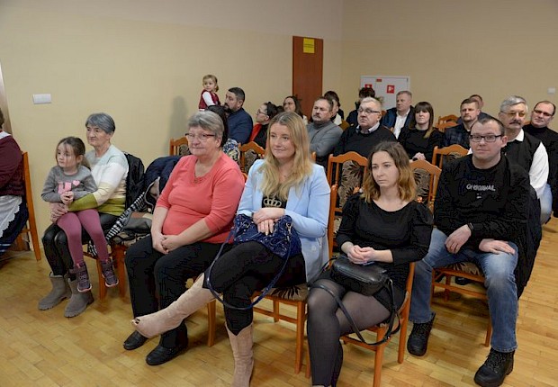 Jasełka i X Parafialny Przeglad Kolęd i Pastorałek