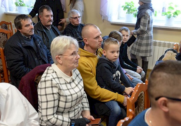 Jasełka i X Parafialny Przeglad Kolęd i Pastorałek