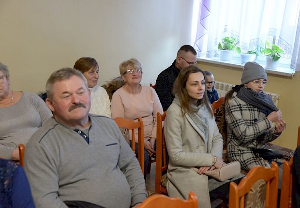 Jasełka i X Parafialny Przeglad Kolęd i Pastorałek