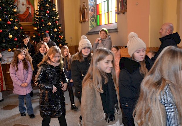 Wprowadzenie relikwii bł. rodziny Ulm&oacute;w