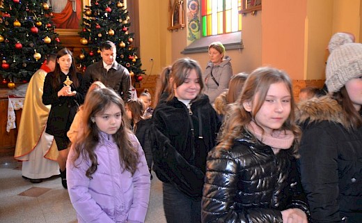 Wprowadzenie relikwii bł. rodziny Ulm&oacute;w