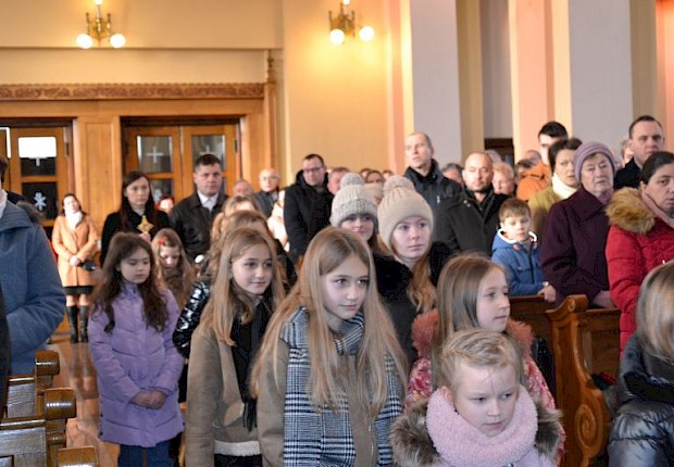 Wprowadzenie relikwii bł. rodziny Ulm&oacute;w