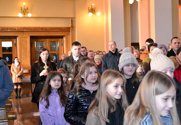 Wprowadzenie relikwii bł. rodziny Ulm&oacute;w