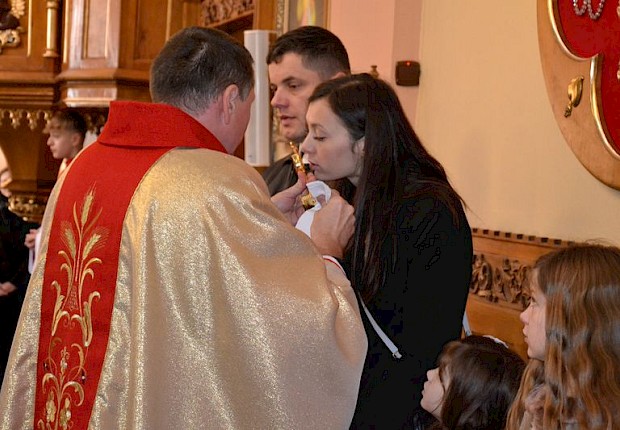 Wprowadzenie relikwii bł. rodziny Ulm&oacute;w