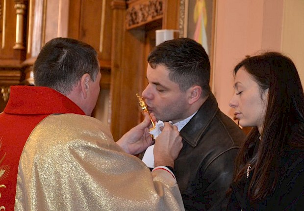 Wprowadzenie relikwii bł. rodziny Ulm&oacute;w