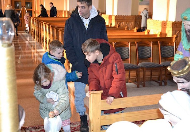 Wprowadzenie relikwii bł. rodziny Ulm&oacute;w