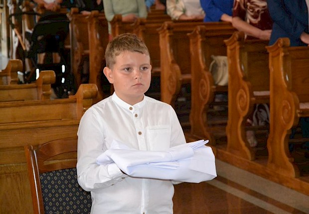 Przyjęcie do posługi ministranta