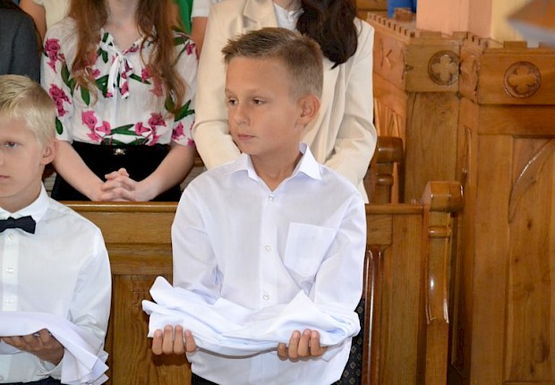Przyjęcie do posługi ministranta