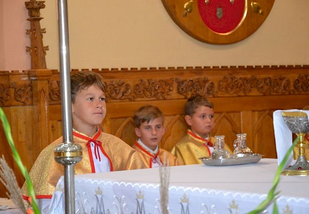 Przyjęcie do posługi ministranta