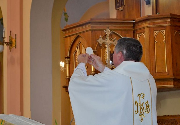 Przyjęcie do posługi ministranta