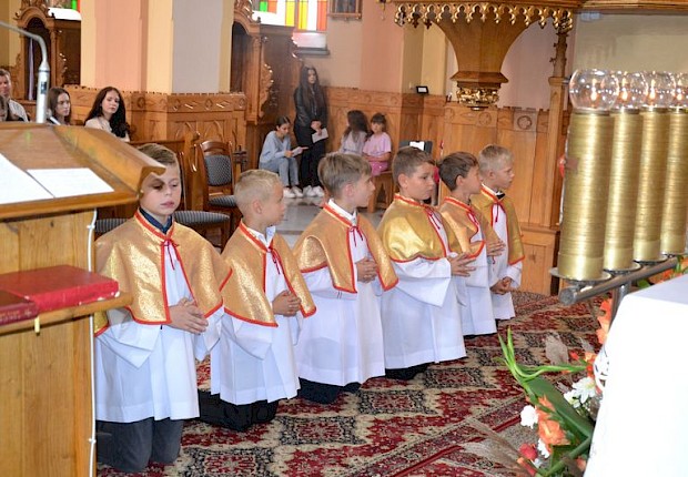 Przyjęcie do posługi ministranta
