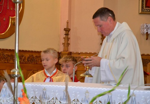 Przyjęcie do posługi ministranta