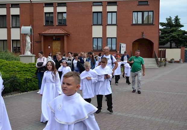 Pielgrzymka dzieci komunijnych