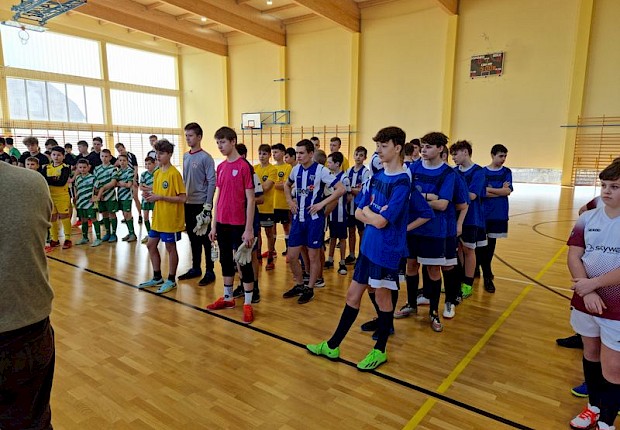 Archiprezbiteralny turniej lektor&oacute;w młodszych w piłce halowej