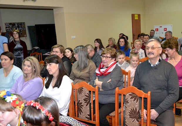 IX Parafialny Przegląd Kolęd i Pastorałek oraz Jasełka