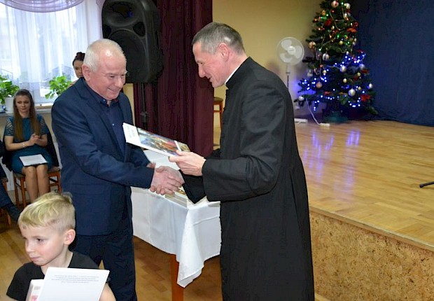IX Parafialny Przegląd Kolęd i Pastorałek oraz Jasełka