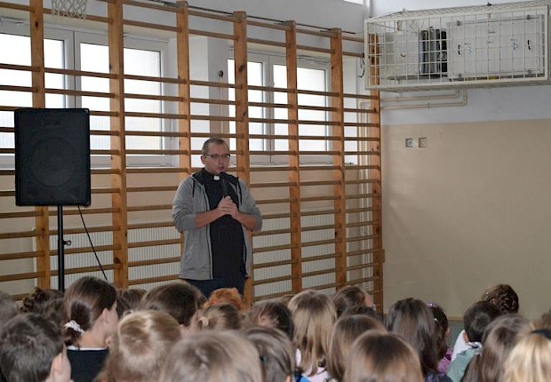 Spotkanie z ks. Łukaszem Hołub - misjonarzem w Papui Nowej Gwinei