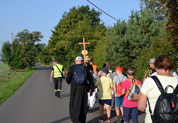 Piesza Pielgrzymka do Sanktuarium Matki Bożej Pocieszenia w Jodł&oacute;wce