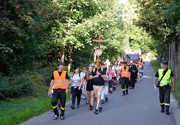 Piesza Pielgrzymka do Sanktuarium Matki Bożej Pocieszenia w Jodł&oacute;wce