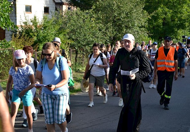 Piesza Pielgrzymka do Sanktuarium Matki Bożej Pocieszenia w Jodł&oacute;wce