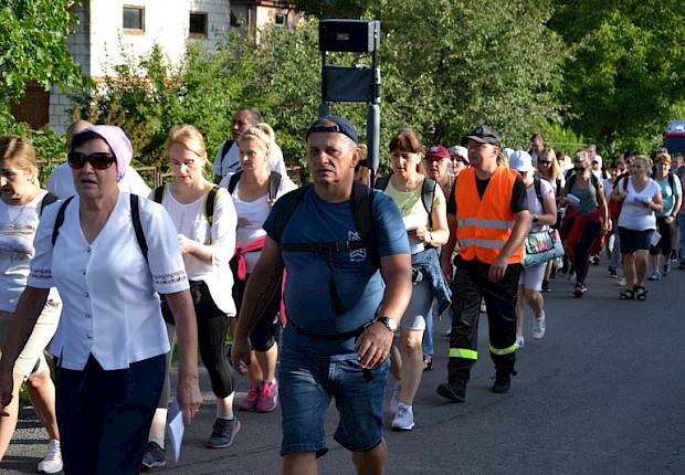 Piesza Pielgrzymka do Sanktuarium Matki Bożej Pocieszenia w Jodł&oacute;wce
