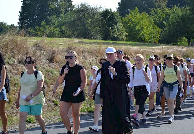 Piesza Pielgrzymka do Sanktuarium Matki Bożej Pocieszenia w Jodł&oacute;wce