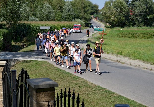 Piesza Pielgrzymka do Sanktuarium Matki Bożej Pocieszenia w Jodł&oacute;wce