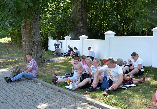 Piesza Pielgrzymka do Sanktuarium Matki Bożej Pocieszenia w Jodł&oacute;wce