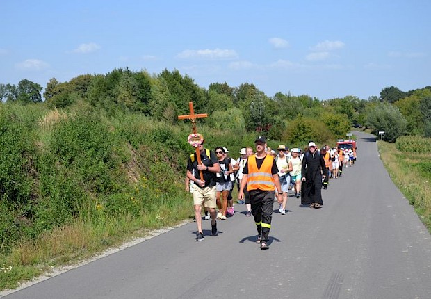 Piesza Pielgrzymka do Sanktuarium Matki Bożej Pocieszenia w Jodł&oacute;wce