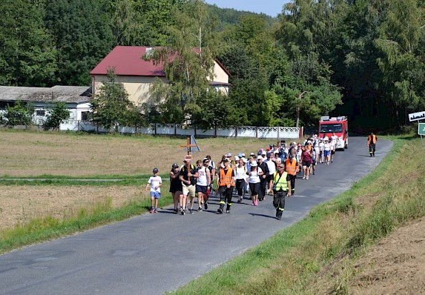 Piesza Pielgrzymka do Sanktuarium Matki Bożej Pocieszenia w Jodł&oacute;wce