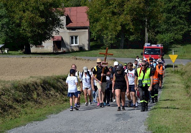 Piesza Pielgrzymka do Sanktuarium Matki Bożej Pocieszenia w Jodł&oacute;wce