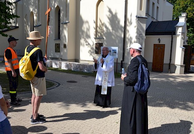 Piesza Pielgrzymka do Sanktuarium Matki Bożej Pocieszenia w Jodł&oacute;wce