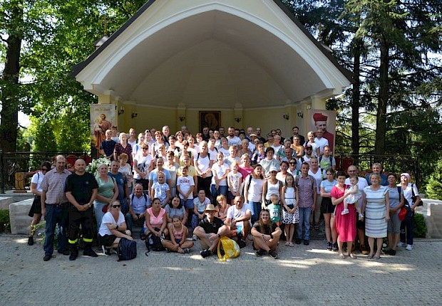 Piesza Pielgrzymka do Sanktuarium Matki Bożej Pocieszenia w Jodł&oacute;wce