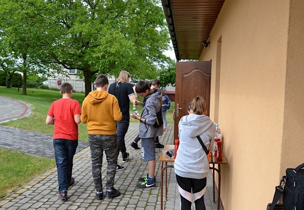 Dzień dziecka liturgicznej służby ołtarza