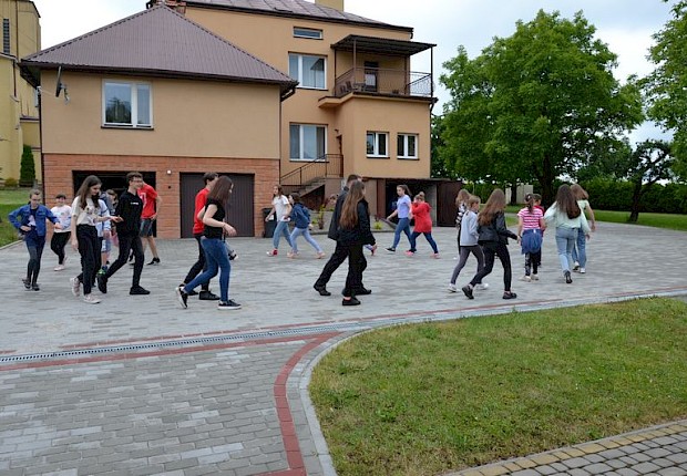 Dzień dziecka liturgicznej służby ołtarza