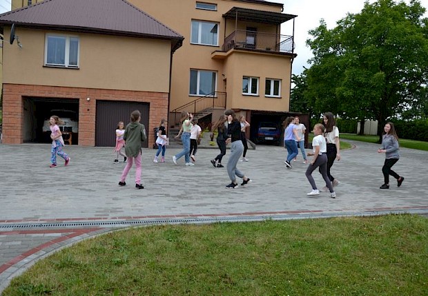 Dzień dziecka liturgicznej służby ołtarza