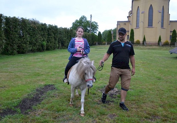 Dzień dziecka liturgicznej służby ołtarza