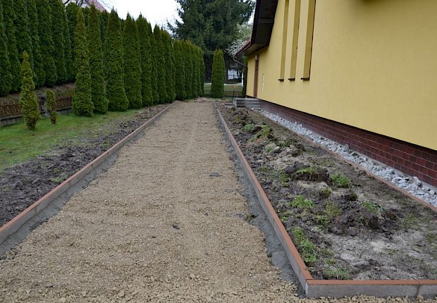Prace przy kościele w Ożańsku (II etap)