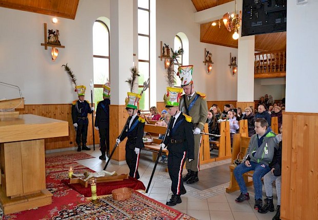 Wielka sobota - poświęcenie pokarm&oacute;w