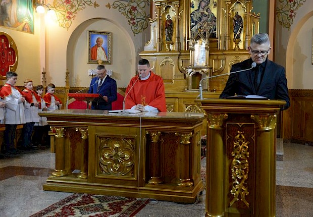 Liturgia Męki Pańskiej i adoracja