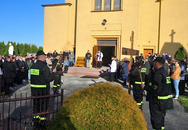 Parafialna droga krzyżowa