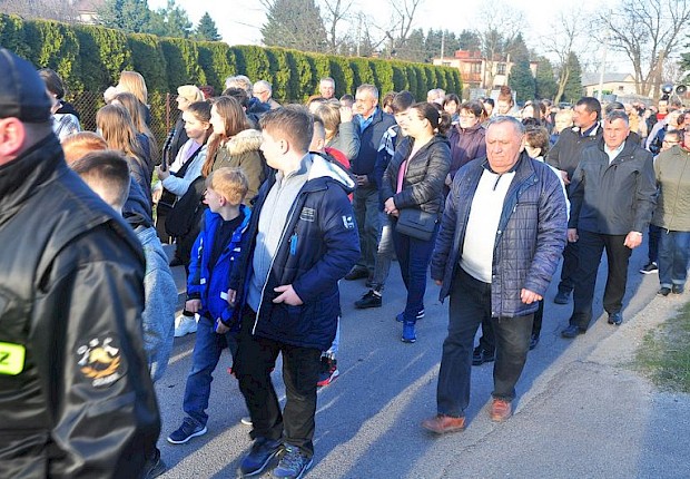Parafialna droga krzyżowa